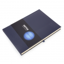 Kalendarz terminarz biurowy twardy z miejscem na długopis na rok 2024 - O.DIARY Neptun - 297 x 216 mm (A4) - niebieski